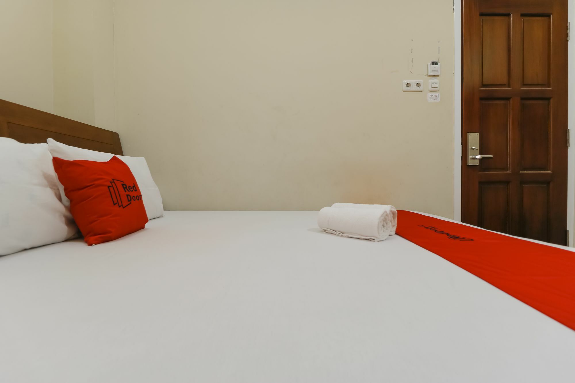 Reddoorz @ Kwitang Hotel Jakarta Exterior photo