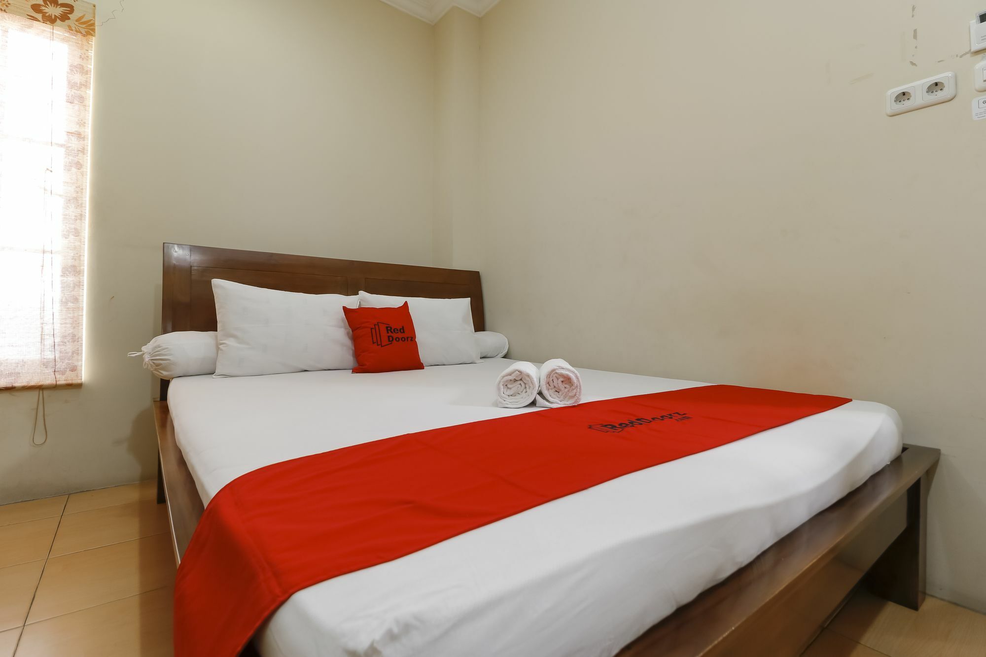 Reddoorz @ Kwitang Hotel Jakarta Exterior photo
