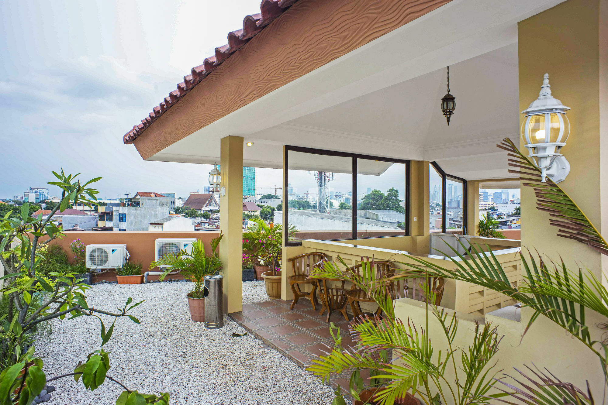 Reddoorz @ Kwitang Hotel Jakarta Exterior photo